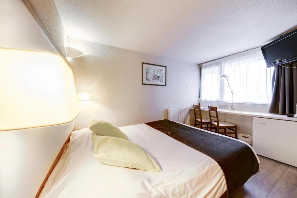 Brit Hotel Confort Nancy Lunéville Eksteriør billede
